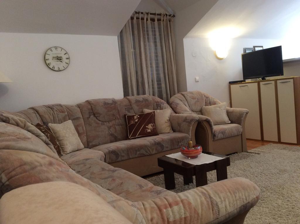 Guest House Taira ดูบรอฟนิก ภายนอก รูปภาพ