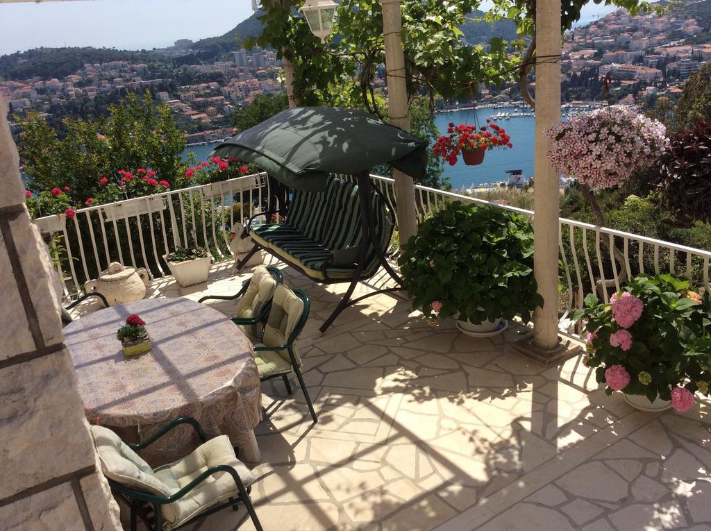 Guest House Taira ดูบรอฟนิก ภายนอก รูปภาพ
